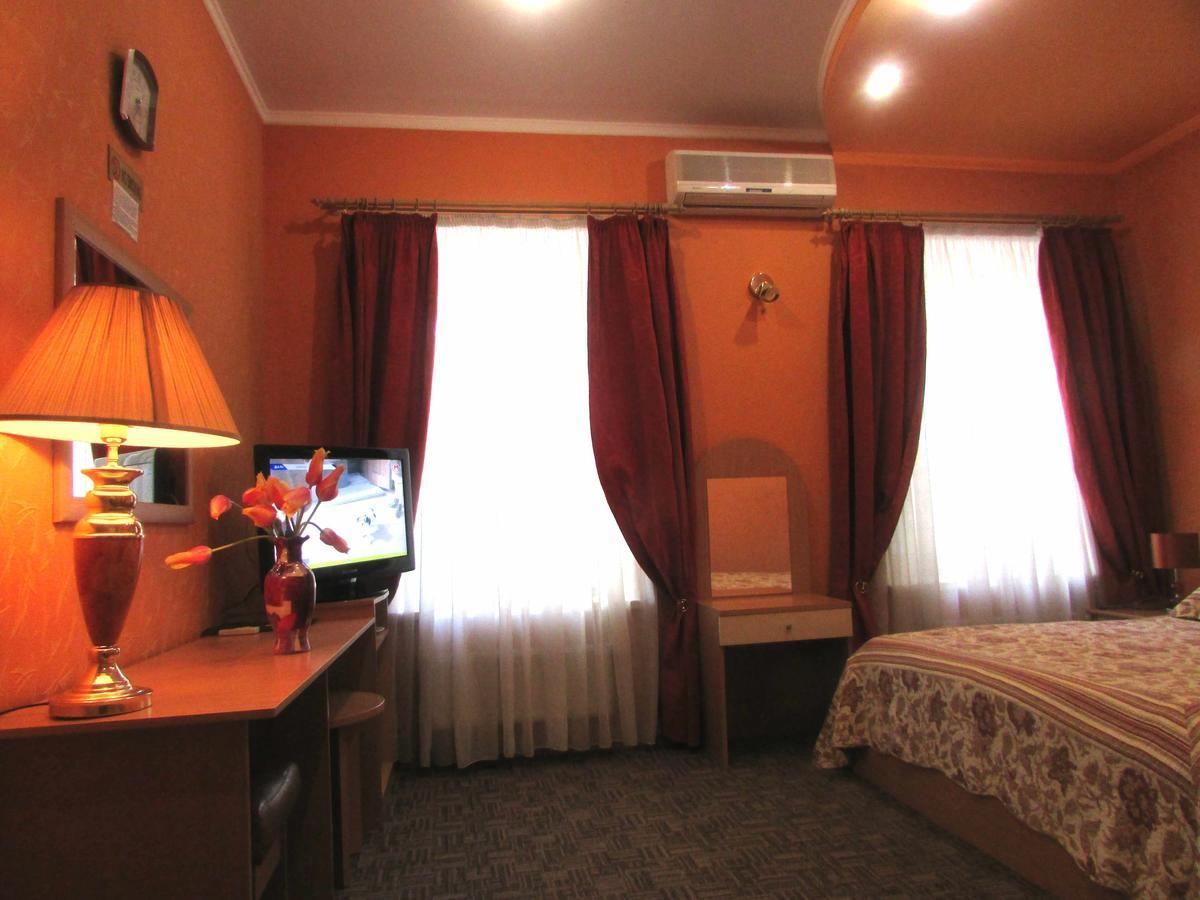 Hotel Old Town Izmail Exterior foto